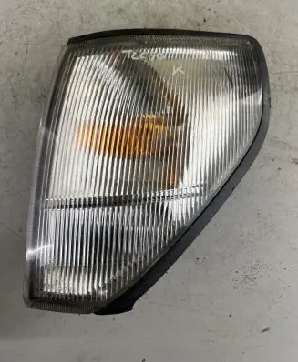 Toyota Land Cruiser (HDJ90) Front indicator light