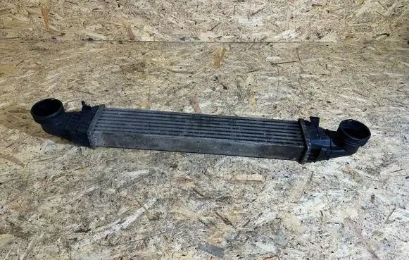 Mercedes-Benz E W211 Intercooler radiator A2115001102 A6356