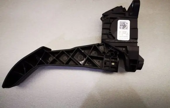 Volkswagen Crafter Accelerator throttle pedal 6PV01062141 2N1723503