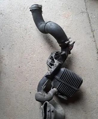 Audi A6 S6 C6 4F Intake resonator 8K0129955A