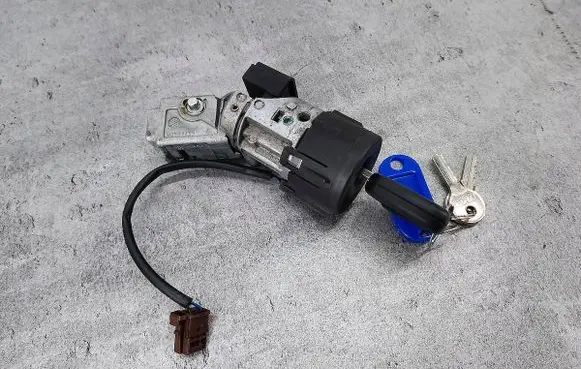 Citroen C3 Ignition lock N0503451