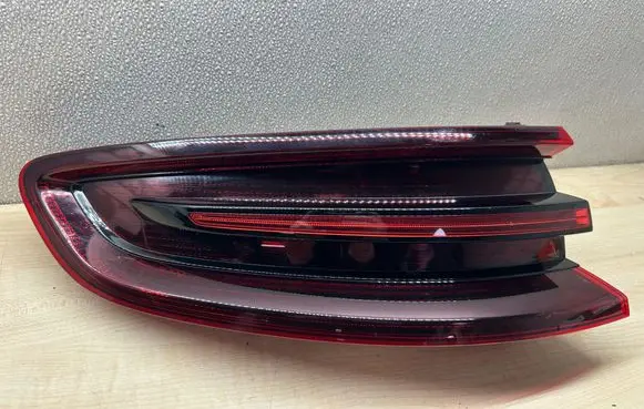Porsche Macan (95B) Rear/tail lights 01149907