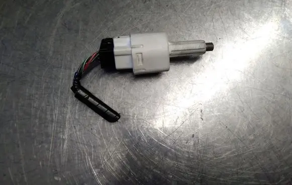 Toyota Corolla Verso E121 Brake pedal sensor switch