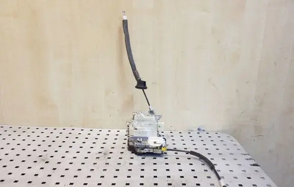 Audi A5 Sportback 8TA Rear door lock 8K0839016C
