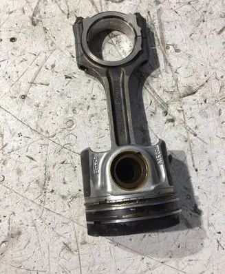 Ford Transit Custom Piston with connecting rod RFGK2062058A 237701532V