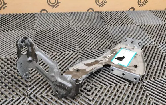 Audi e-tron Fender mounting bracket 4KE803503