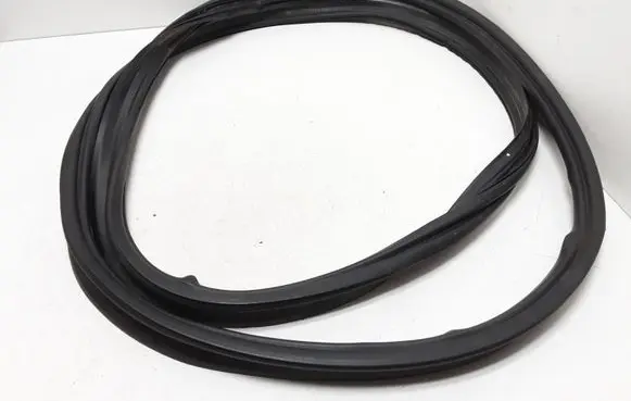 Volvo XC90 Trunk rubber seal (body) 31352712