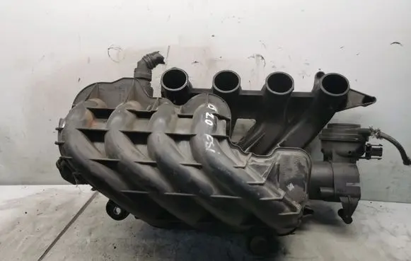 Audi A3 S3 A3 Sportback 8P Intake manifold 06F1332100