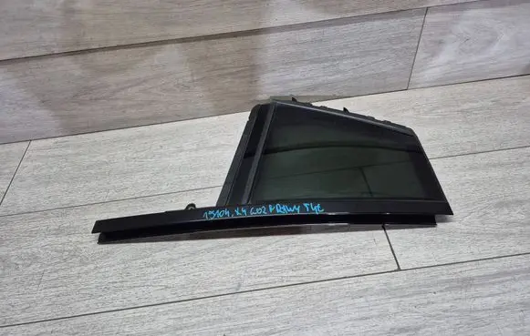 BMW X4 G02 Rear vent window glass 741654409