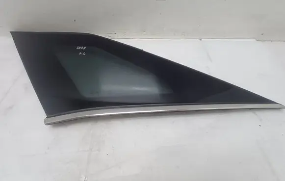 Peugeot 3008 II Rear side window