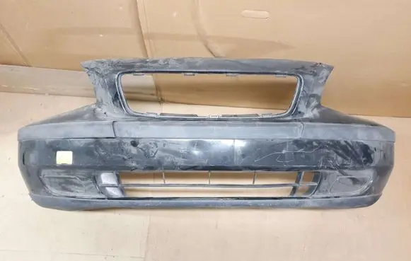 Volvo V70 Front bumper