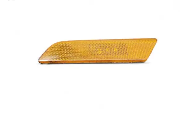 Audi Q3 8U Front reflector 8U0945071