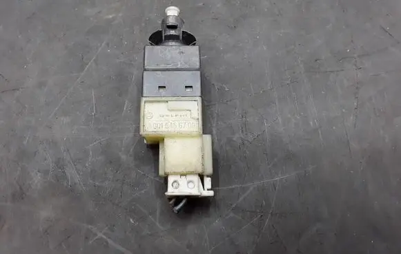 Mercedes-Benz A W169 Brake pedal sensor switch A0015456709