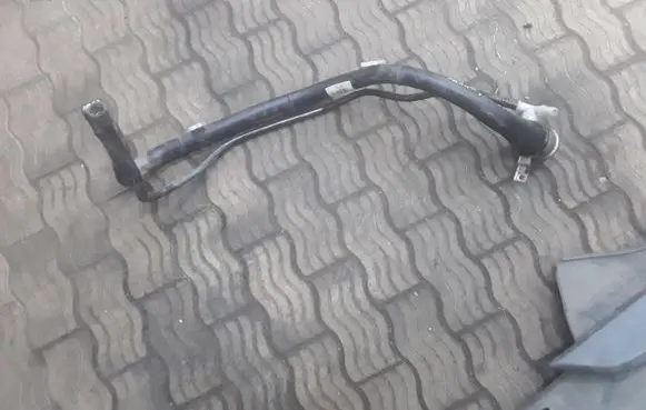 BMW 7 F01 F02 F03 F04 Fuel line pipe 7185149