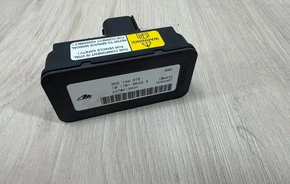 Ford Kuga I ESP acceleration yaw rate sensor 10170106493 10W432