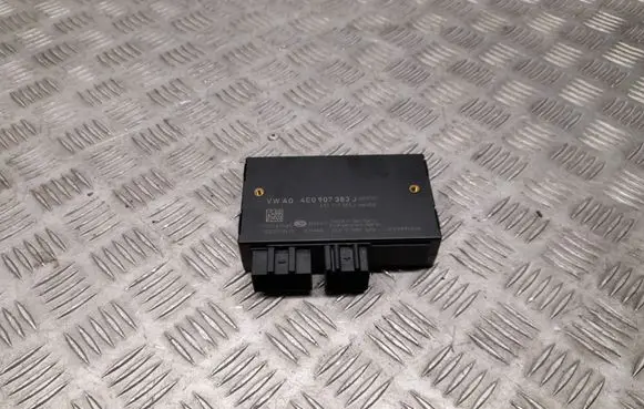 Audi Q7 4L Tow bar trailer control unit/module 4E0907383J