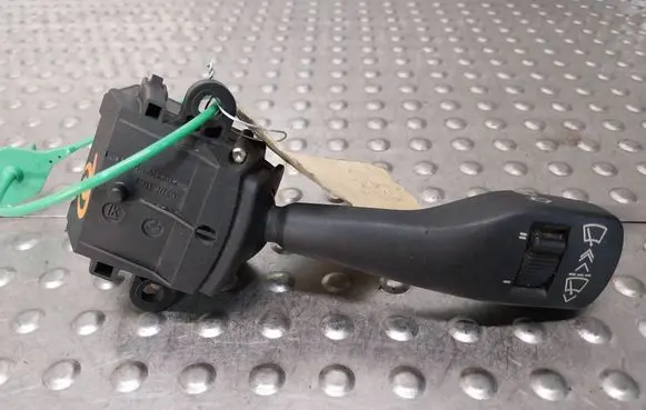 BMW 3 E46 Wiper control stalk S26383367 8363664M