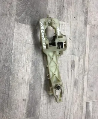 Front door exterior handle/bracket