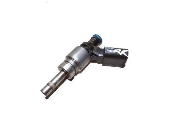 Audi A6 S6 C6 4F Fuel injector 06E906036C