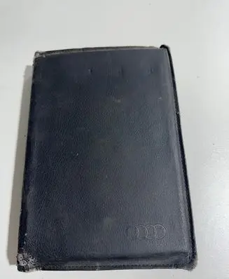 Audi Q7 4L Owners service history hand book 