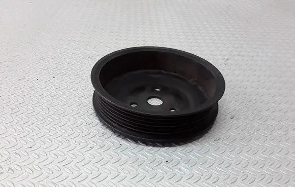 Opel Astra H Water pump pulley 