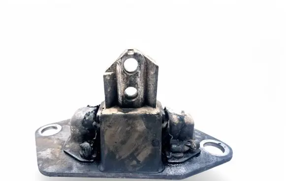 Volvo V70 Engine mount bracket 2D19