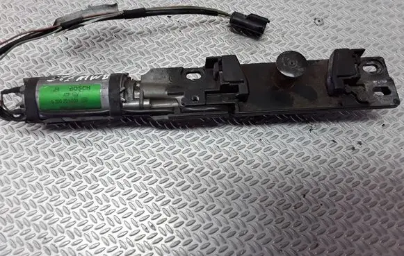BMW 7 E38 Central locking motor 0390201300