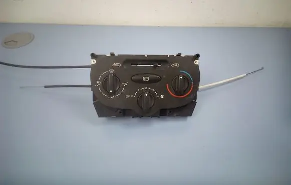 Peugeot 206 Climate control unit 1068901