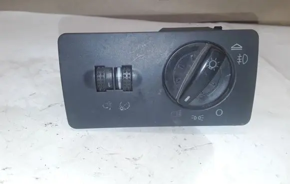 Skoda Fabia Mk1 (6Y) Light switch 242637003