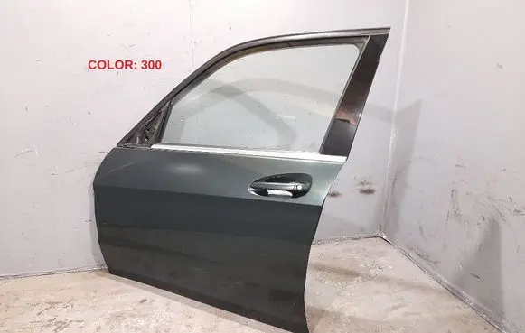 Mercedes-Benz GLK (X204) Front door 2047220710 2047205300