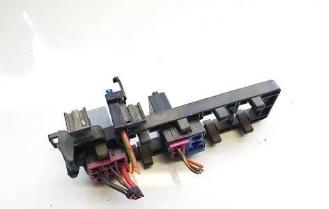 Volkswagen PASSAT B6 Fuse box set 1K1937503