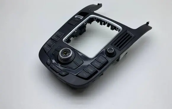 Head unit multimedia control