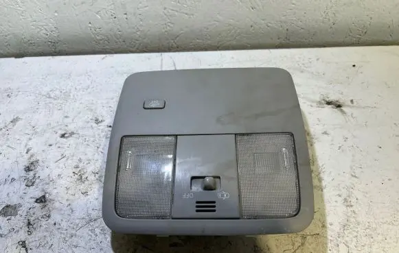 Toyota Avensis T270 Front seat light 8973220031 2710004461 FLL458
