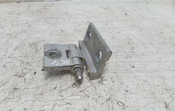 Volvo XC90 Rear door upper hinge