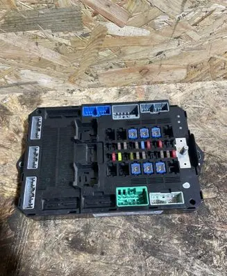 Jaguar XF Fuse box set DX2314B476AG A50040158 717391690