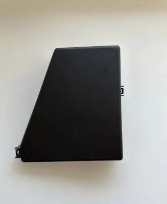 Subaru Legacy VII Fuse box cover