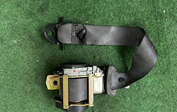Renault Laguna II Rear seatbelt B508658 3080005