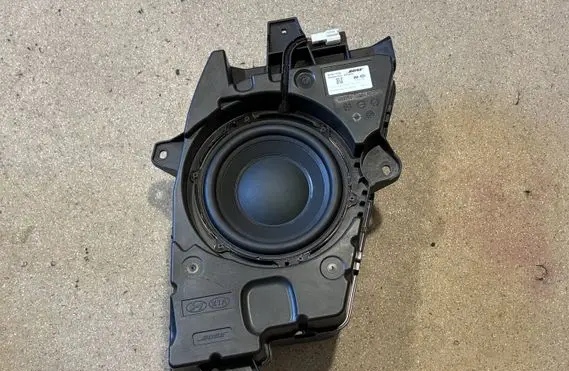 KIA Sorento IV Subwoofer speaker 96380P2200
