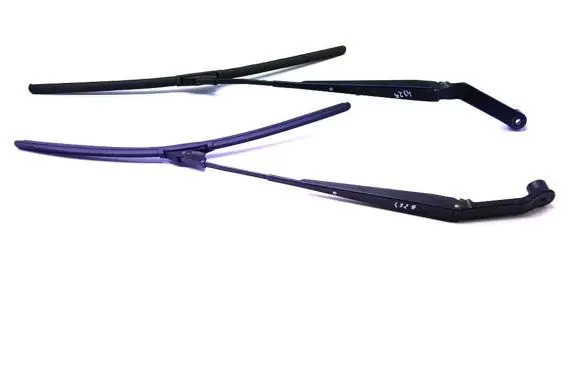 Mitsubishi Pajero Front wiper blade arm