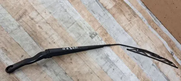 Fiat 500 Front wiper blade arm