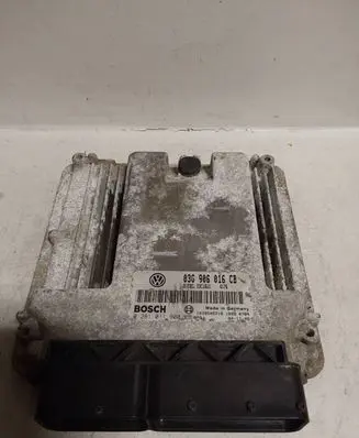 Volkswagen Golf V Engine control unit/module 03G906016CB 1039S06216 0281011900