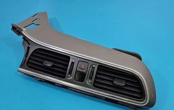 Renault Kadjar Dash center air vent grill 687509788R IMPRK1589856