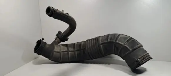 Hyundai Santa Fe Air intake hose/pipe 281382B200
