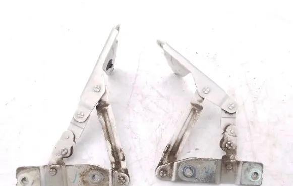 Seat Altea XL Engine bonnet/hood hinges 5R0823302B 5R0823301B