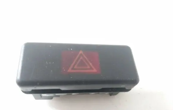 BMW 5 E39 Hazard light switch 8350947