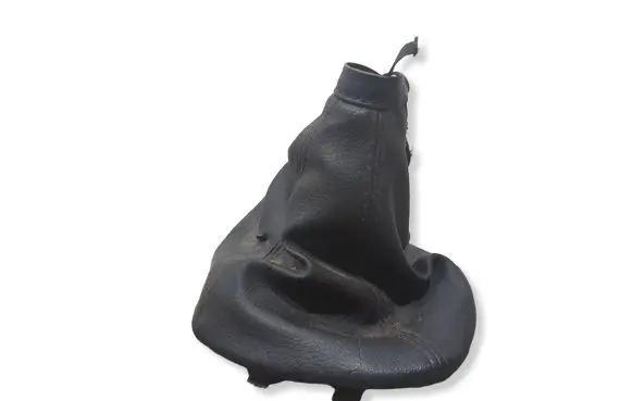 Iveco Daily 5th gen Gear lever shifter trim leather/knob 