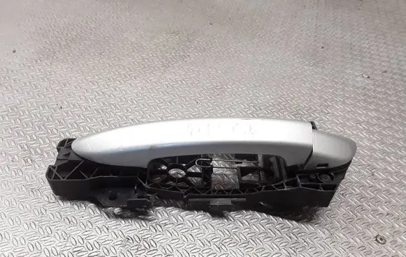 Volkswagen PASSAT B7 Rear door exterior handle