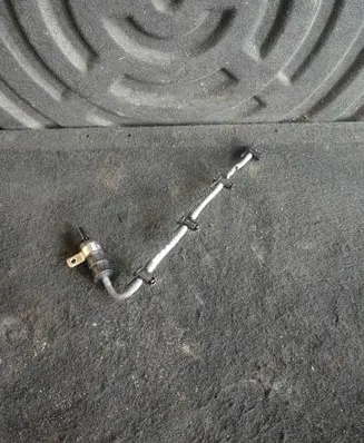 Nissan X-Trail T31 Fuel return line/hose