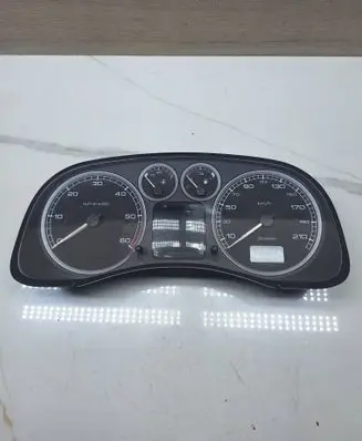 Peugeot 307 Speedometer (instrument cluster) 2165530385 NS0575471C P9636708880