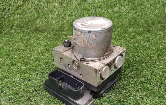 KIA Ceed ABS Pump 58920A2210 A258920500